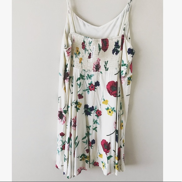 NWT! Old Navy Cream Flowered Dress or long Top - Picture 4 of 5